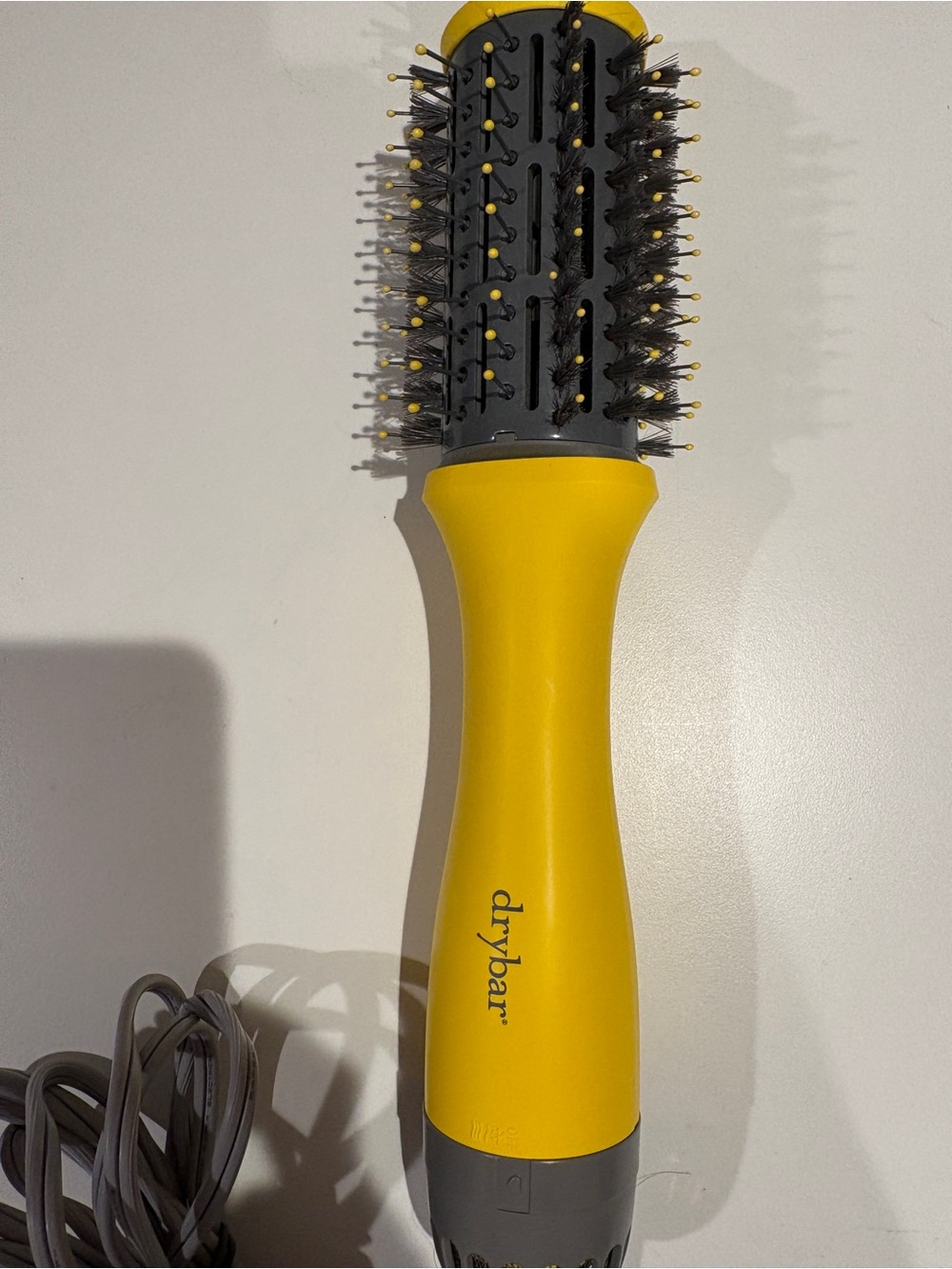 Drybar “The Single Shot” Round Blow-Dryer Brush – Yellow, Model 900-2840-4